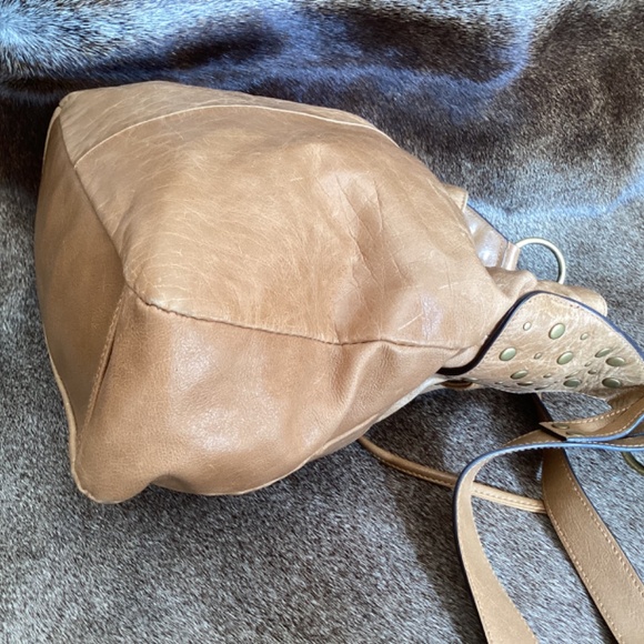 Hillard & Hanson Leather Slouch Drawstring Snap Closure Handbag - Picture 5 of 11